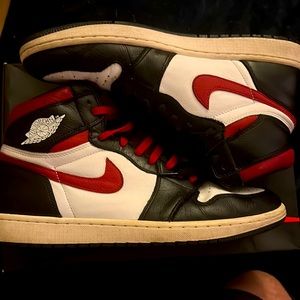 NIKE AIR JORDAN 1 RETRO OG GYM RED SIZE 13